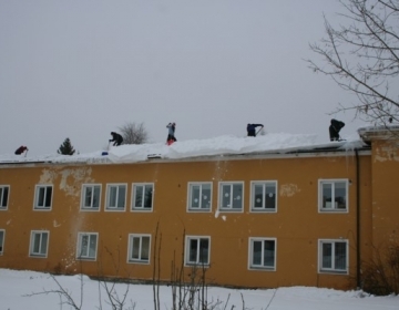 Snow control from roofs